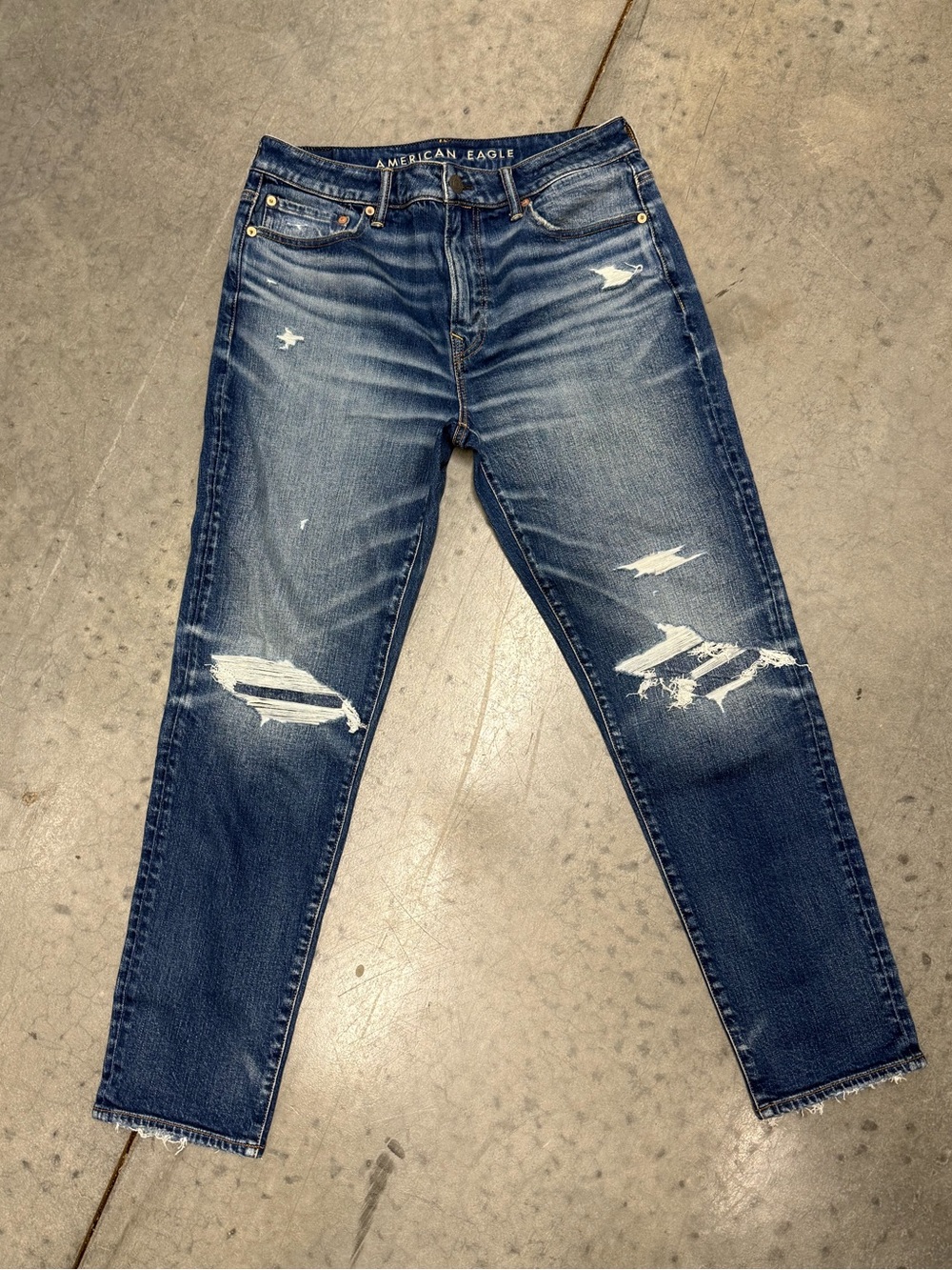 NWOT American Eagle Relaxed Slim Ripped Jeans 32x32